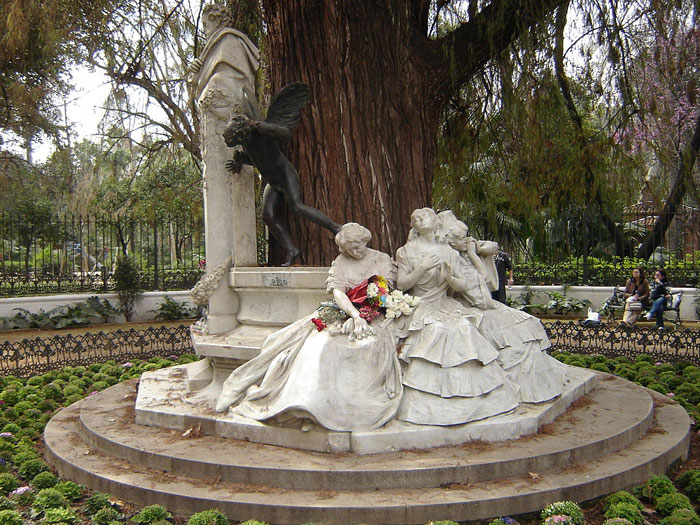 Glorieta de Bécquer en el Parque de María Luisa Glorieta de Bécquer en el Parque de María Luisa